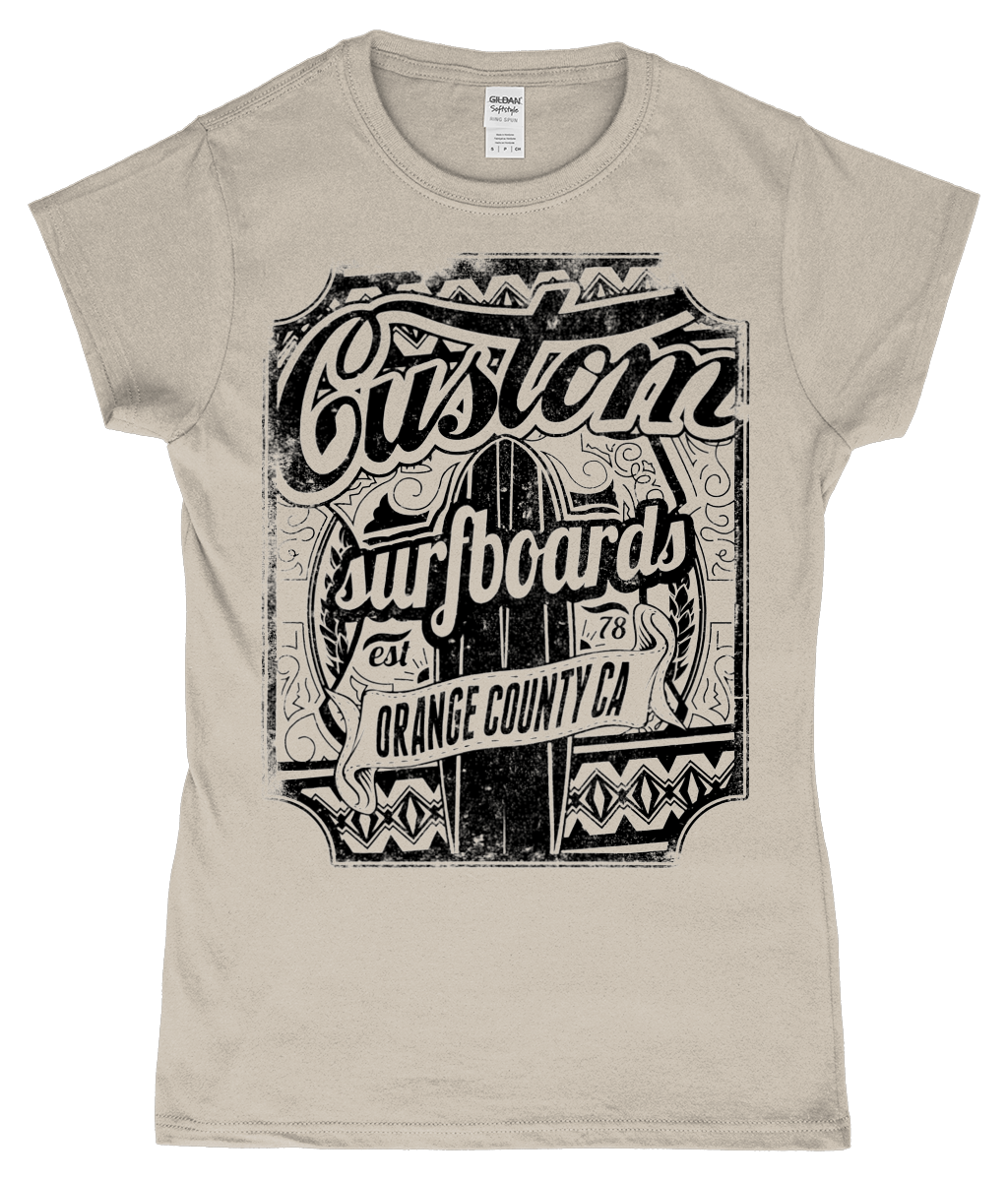 Planches de surf personnalisées - T-shirt ajusté en fil filé à anneaux SoftStyle® pour femme