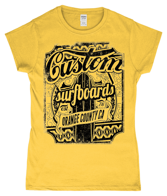 Planches de surf personnalisées - T-shirt ajusté en fil filé à anneaux SoftStyle® pour femme