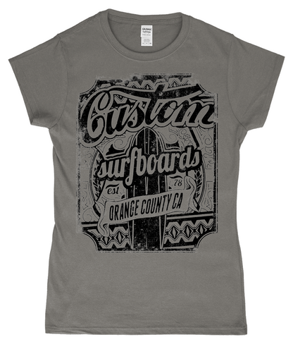 Custom Surfboards - SoftStyle® Damen T-Shirt, tailliert, ringgesponnen